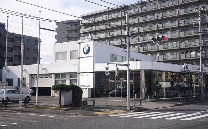 Nerima BMW 新車ショールーム