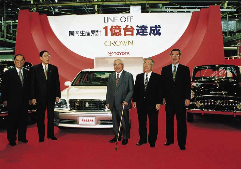 国内生産累計1億台達成、1億台記念号車ラインオフ式（1999年）