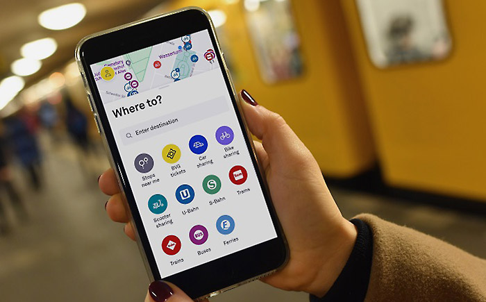 ベルリン市交通局が運営するMaaSアプリ「Jelbi（イェルビ）」。