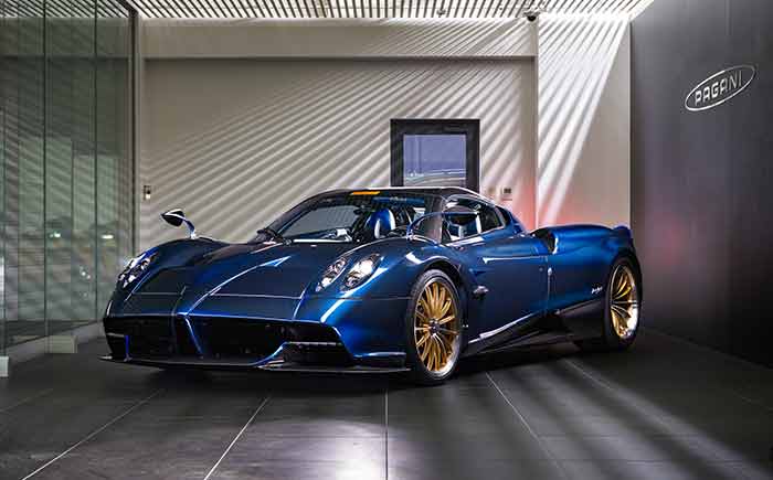 pagani-exhibit-100-world-limited-Wiara-Roadsters-caravan-20201027-2