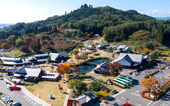 Drive_in_theater_Kawaba_Road_Station_Gunma_3