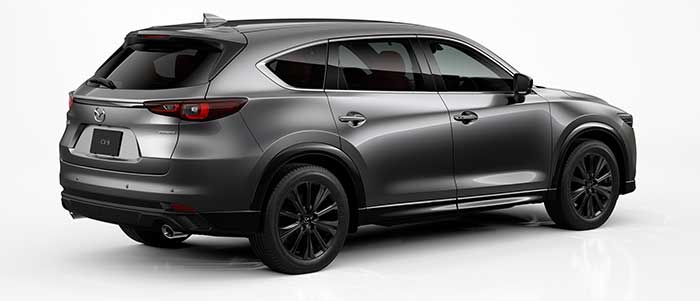 MAZDA CX-8 Sports Appearance（マシーングレープレミアムメタリック）。